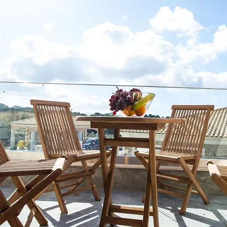 Erikousa Palace Double Bed & Breakfast