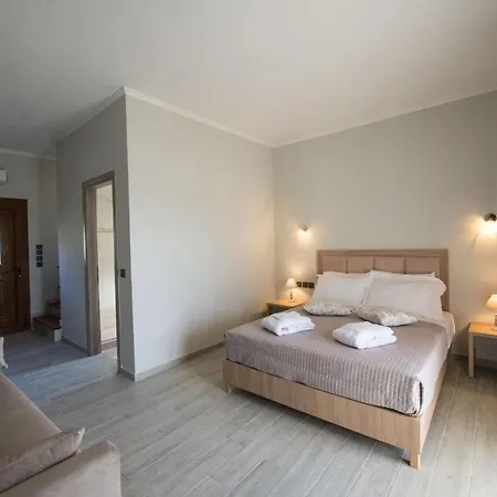 Erikousa Palace Double Bed & Breakfast